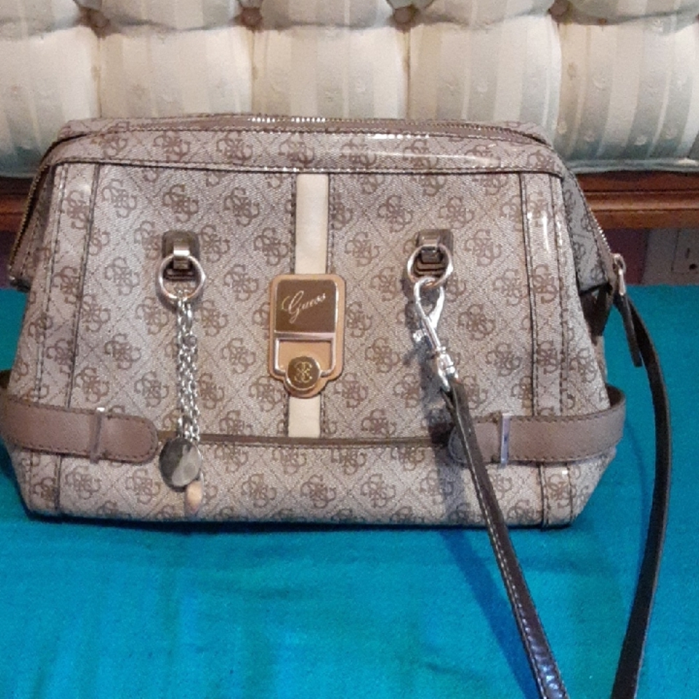 Y2K Guess bag